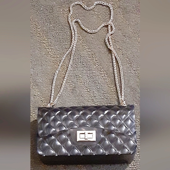 Small/medium size jelly purse with gold hardware brand new never used - Picture 1 of 2